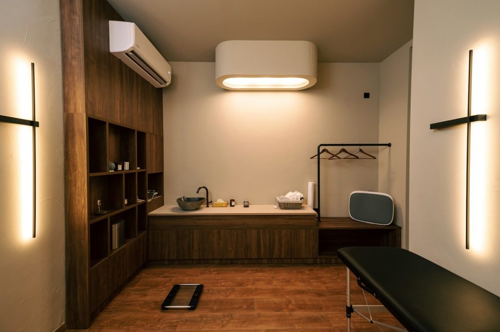 Modern medical spa treatment room representing patient data medspas must protect under HIPAA